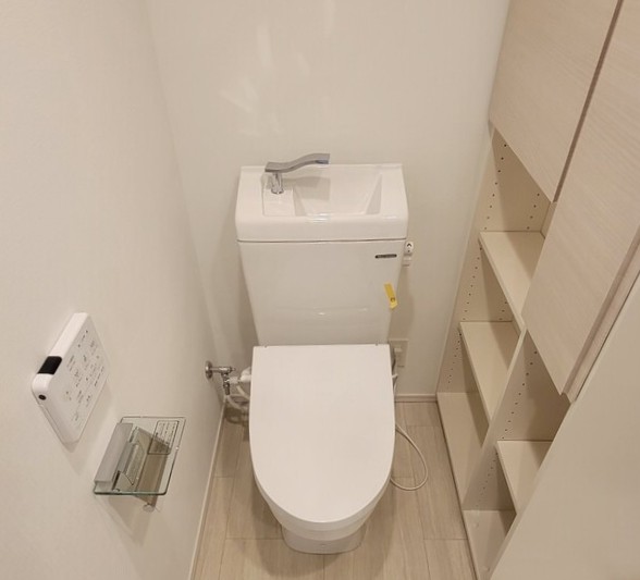 トイレ　トイレ