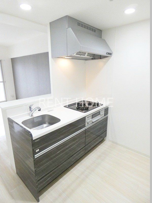 キッチン　３口ガスシステムキッチン