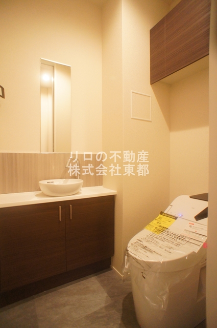 トイレ　トイレ内に手洗い場があるので便利ですね♪