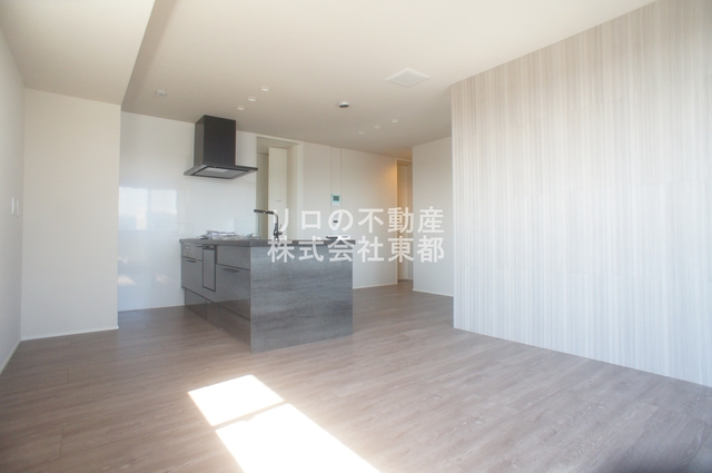 居室・リビング　広いリビングはゆったりくつろげる憩いの空間♪