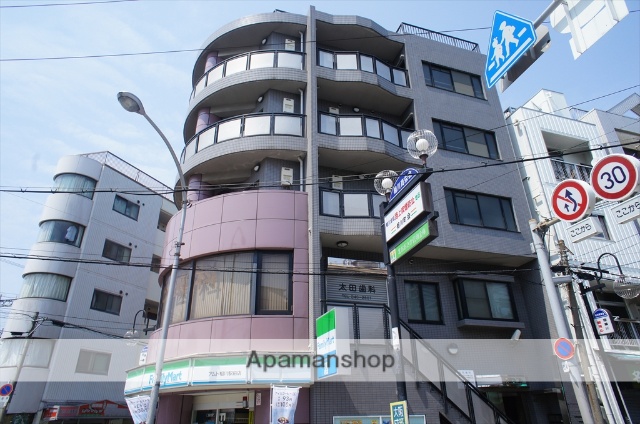 建物外観　TVモニター付きオートロック