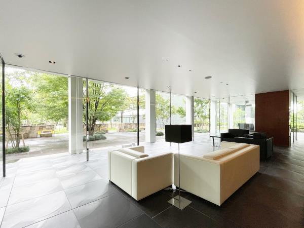 エントランス　毎日通るエントランスはこのようになっています