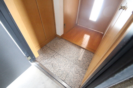 玄関　他号室のお写真です