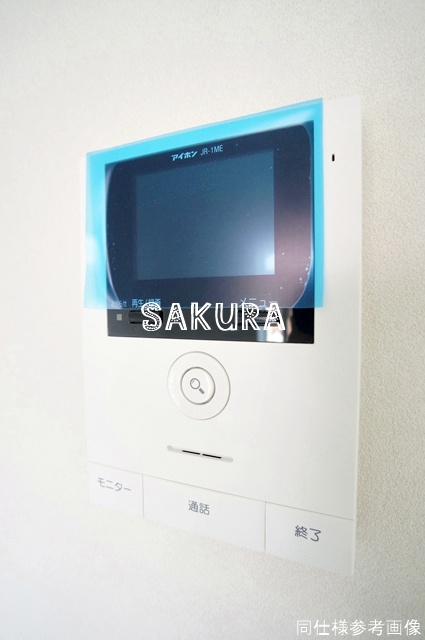 セキュリティ　女性の方でも安心のモニター付きインターフォン♪