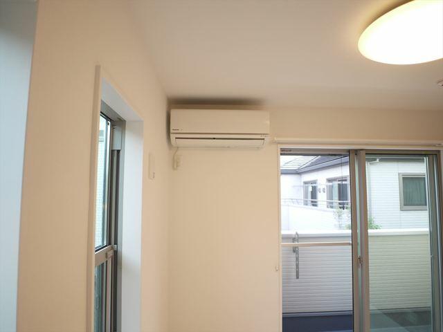 居室・リビング　?