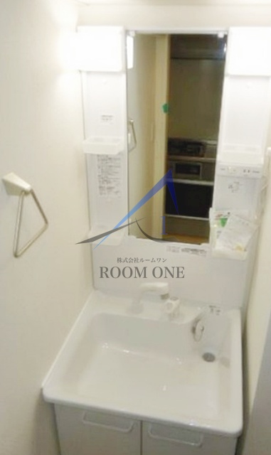 洗面設備　洗面台です。