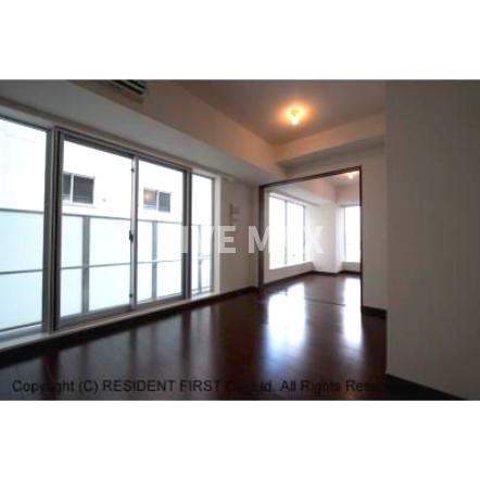 居室・リビング　別号室参考写真