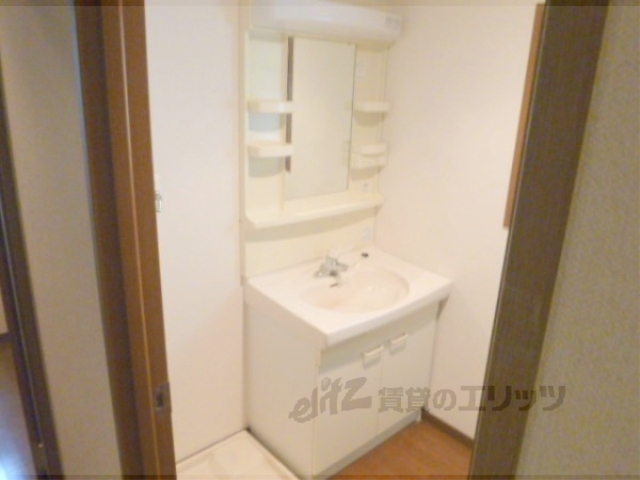 洗面設備　洗面化粧台