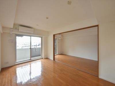 居室・リビング　別部屋同仕様写真