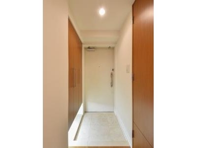 玄関　別部屋同仕様写真