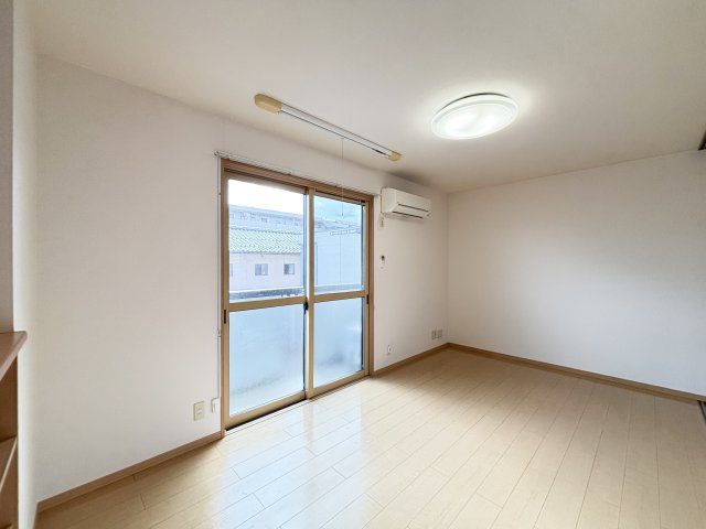 居室・リビング　イメージ203号室の写真