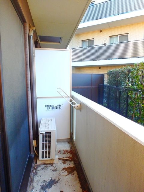 バルコニー　同シリーズ