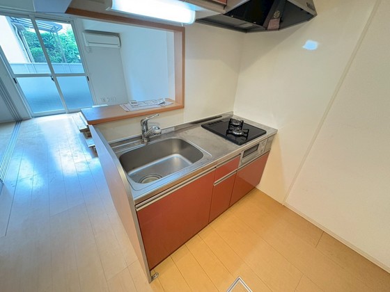 キッチン　※別部屋の写真です