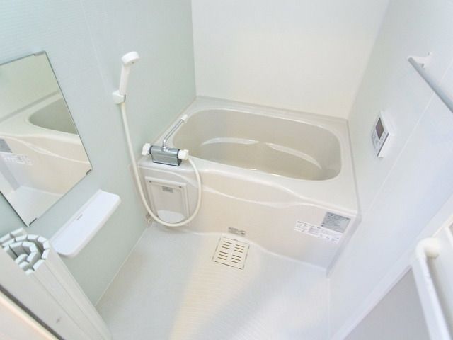 バス・シャワールーム　♪サッパリ爽快バスタイム！♪