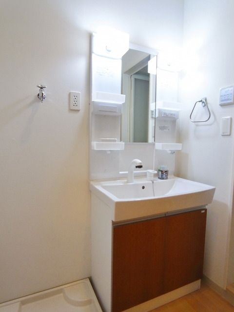 洗面設備　♪朝・晩の強い味方、独立洗面台！♪