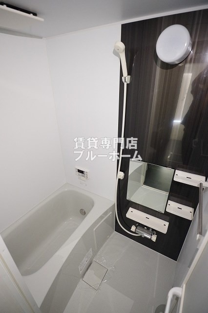 バス・シャワールーム　追い焚き機能あります！