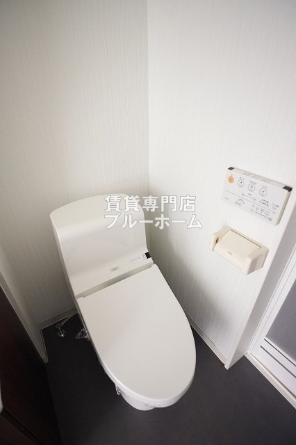 トイレ　アメリカンセパレートのトイレです！