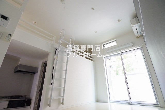 その他　洋室の別アングルです！