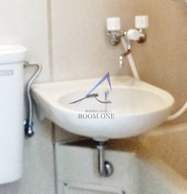 洗面設備　洗面台です。