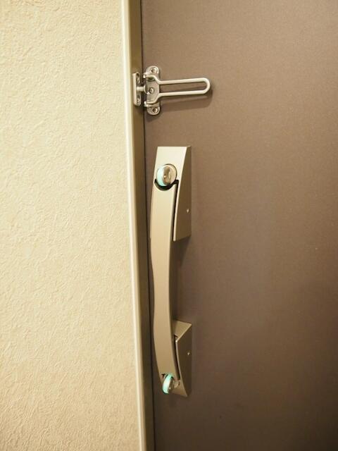 玄関　ダブルロック