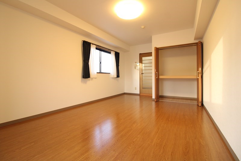 居室・リビング　※別部屋参考写真