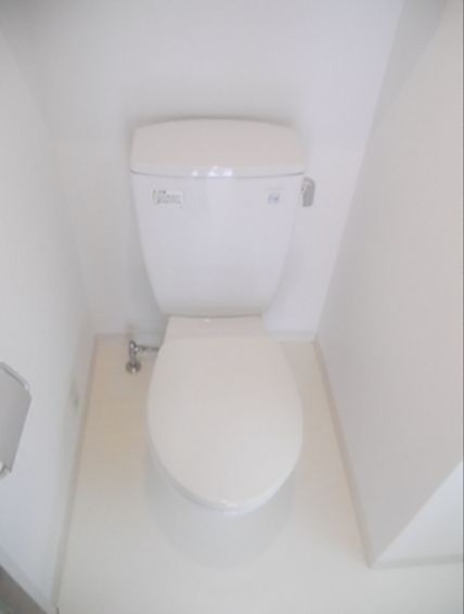 トイレ　※同仕様写真