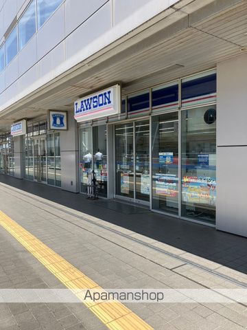 コンビニ　ローソンウエストリオ千葉店（コンビニ）まで715m