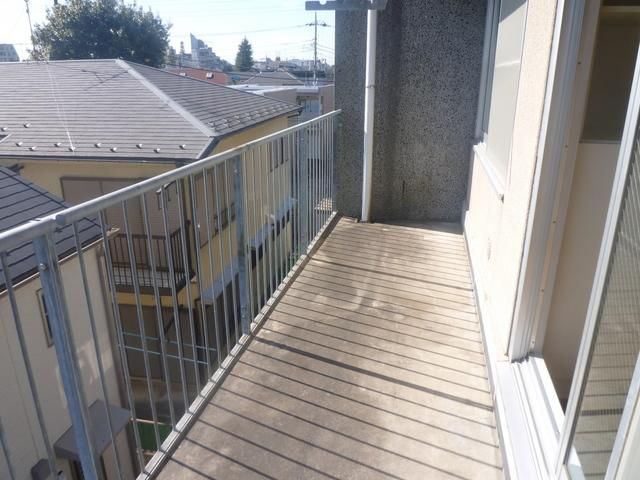 バルコニー　通路