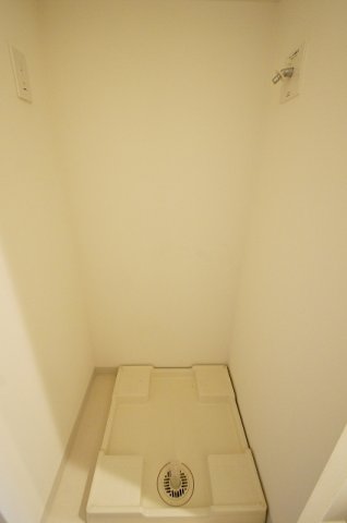 その他設備　「防水パン付きの室内洗濯機置場」