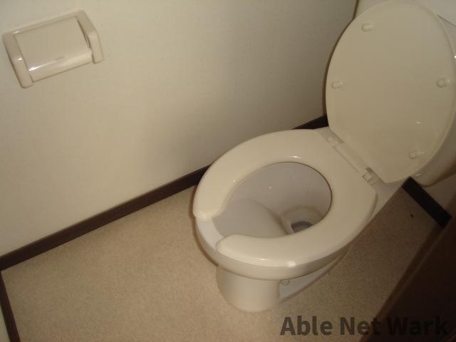 トイレ　シンプルで使いやすいトイレです