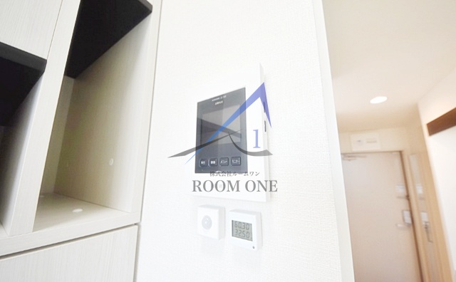 セキュリティ　モニター付きインターホンです。