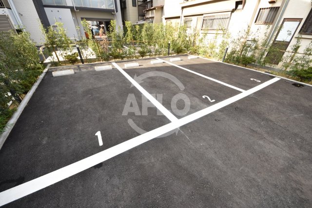 駐車場　アドバンス大阪グロウス　駐車場