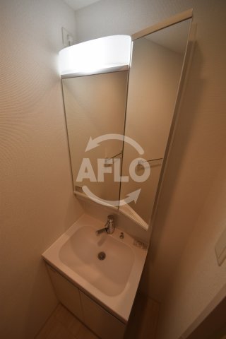 洗面設備　アドバンス大阪グロウス　独立洗面化粧台