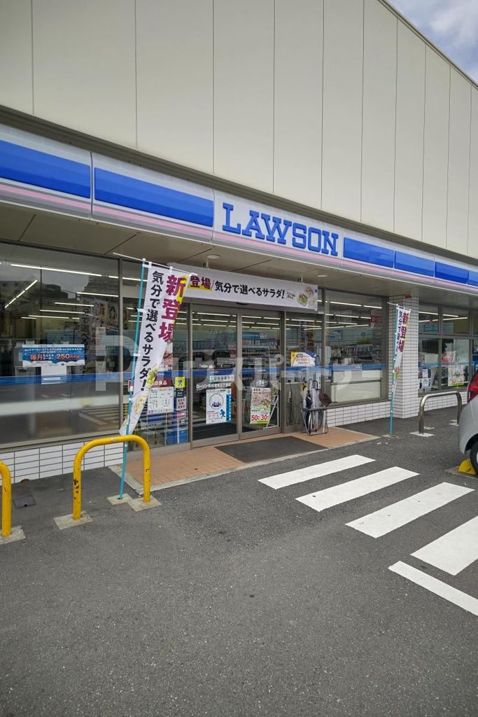 コンビニ　ローソン板橋若木三丁目店（コンビニ）まで240m