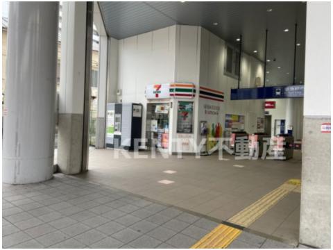 コンビニ　セブンイレブン 京急ST梅屋敷店（コンビニ）まで285m