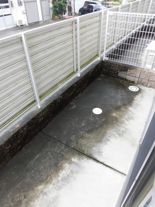 バルコニー　お洗濯にも便利なバルコニー付き