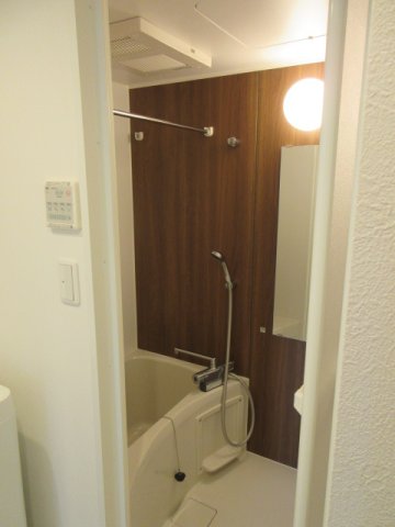 バス・シャワールーム　ゆったり過ごせるお風呂です