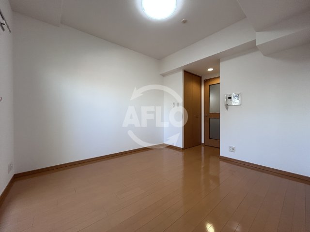 居室・リビング　オーキッドレジデンス塚本　リビング