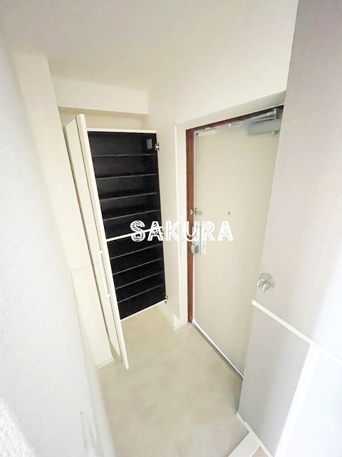 玄関　ゆったりとした玄関スペースです♪