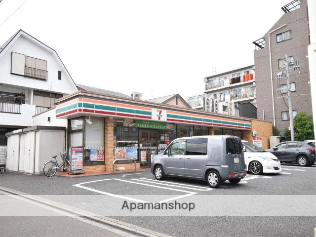 コンビニ　セブンイレブン（コンビニ）まで412m
