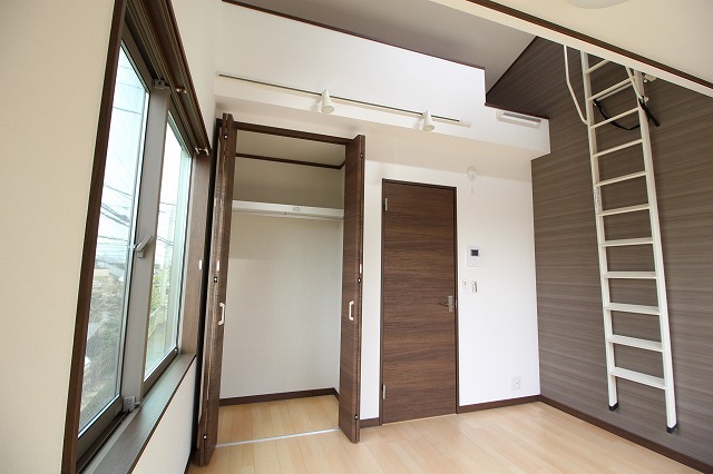 居室・リビング　別のお部屋の写真です