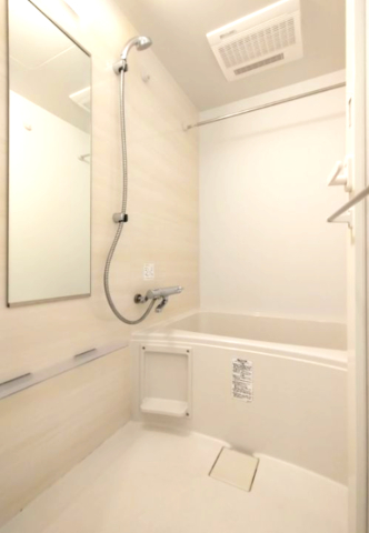 バス・シャワールーム　※別部屋参考写真