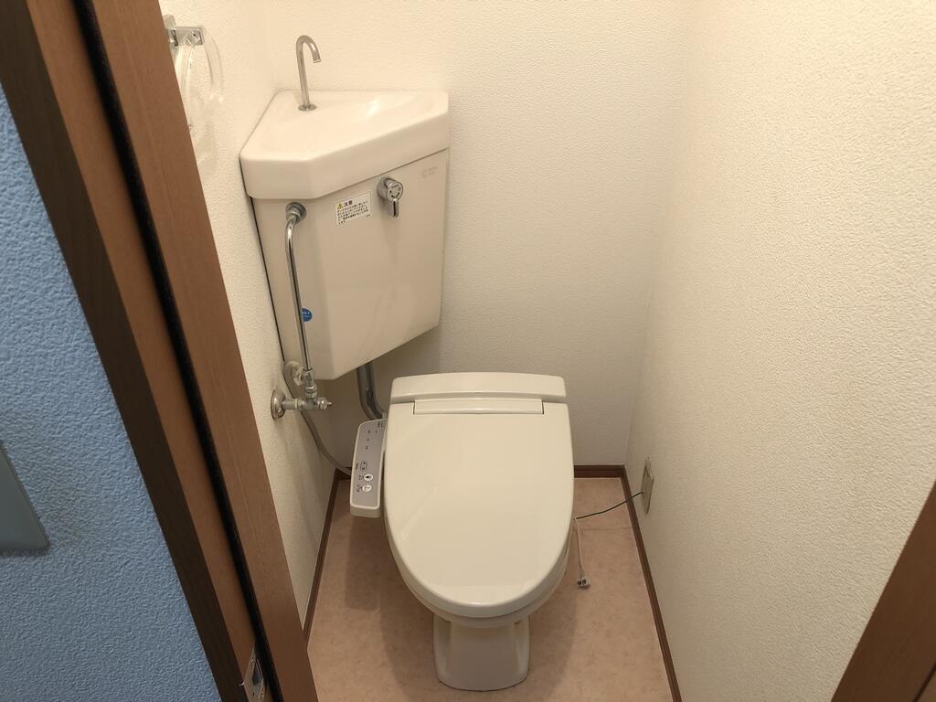 トイレ　反転タイプ参考写真