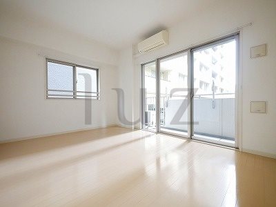 居室・リビング　綺麗なフローリングのお部屋です！