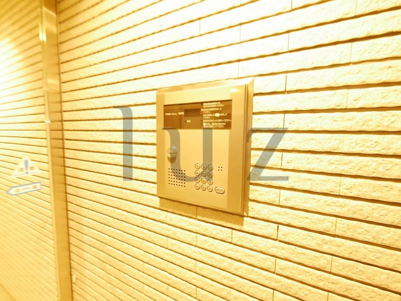 セキュリティ　モニター付きインターホンで女性も安心のセキュリティです！