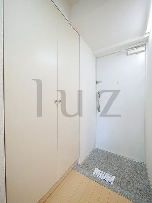 玄関　すっきりとした玄関スペースです！