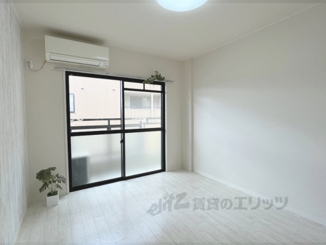 居室・リビング　洋室