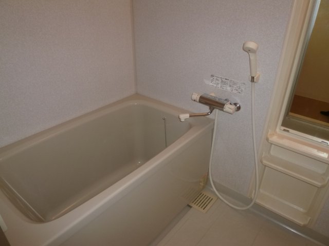 バス・シャワールーム　※同タイプの写真です