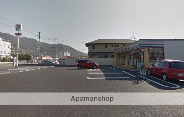 コンビニ　セブンイレブン（コンビニ）まで1086m
