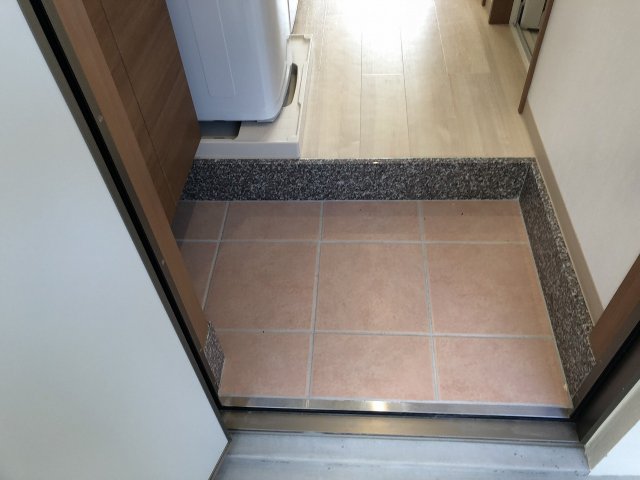 玄関　※退去前の為、写真と現状が異なる場合がございます